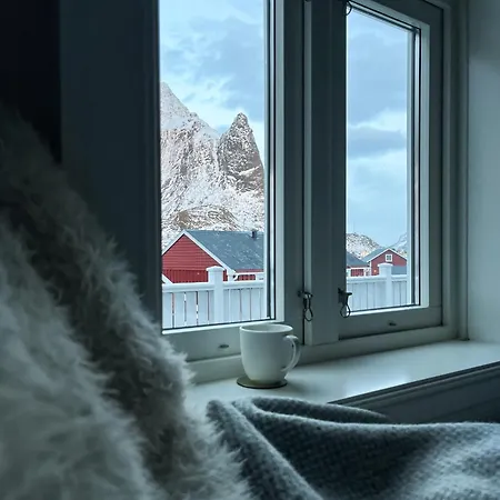 Βίλα Husly - Your With Reinebringen View