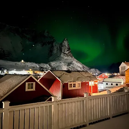 Husly - Your With Reinebringen View Reine