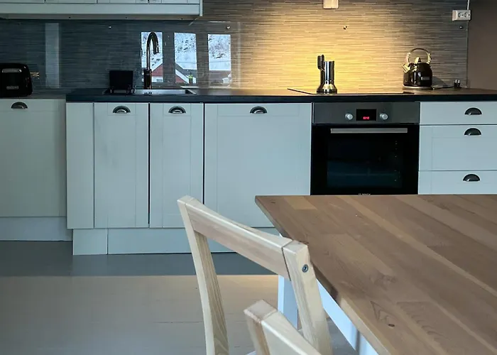 Husly - Your With Reinebringen View *