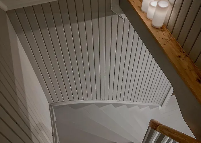 Husly - Your With Reinebringen View Villa Reine