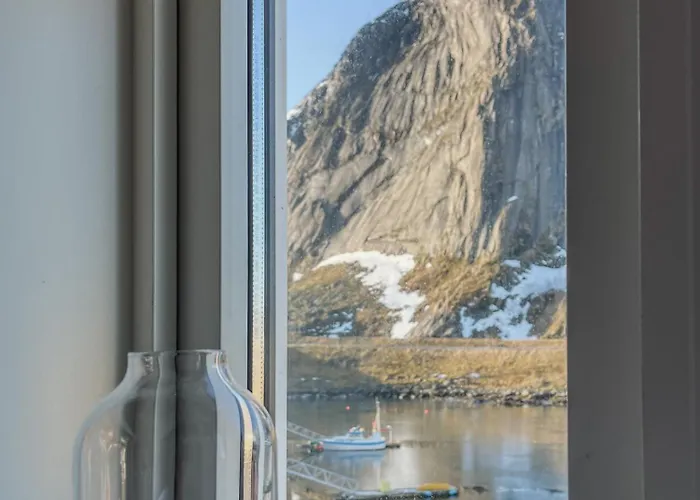 Βίλα Husly - Your With Reinebringen View *