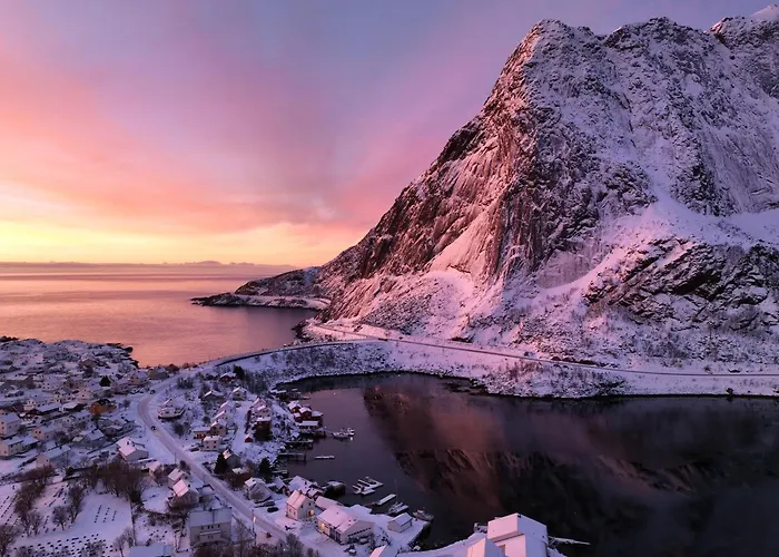 Husly - Your With Reinebringen View Villa