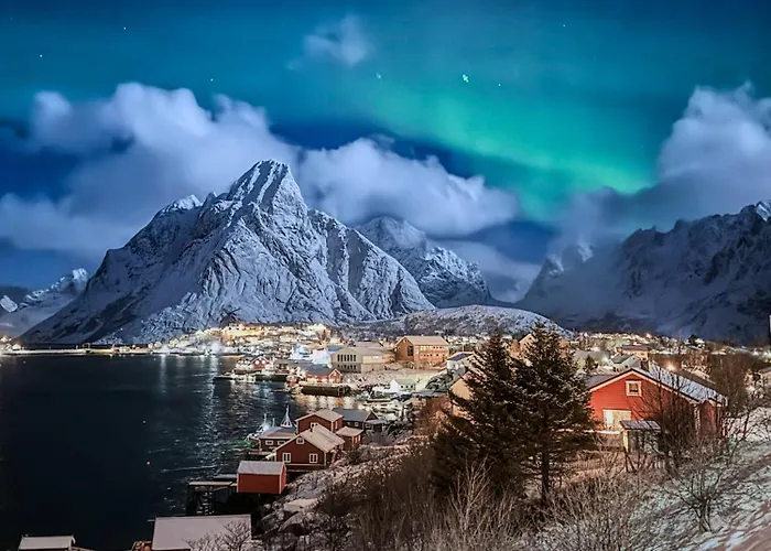 Husly - Your With Reinebringen View * Reine