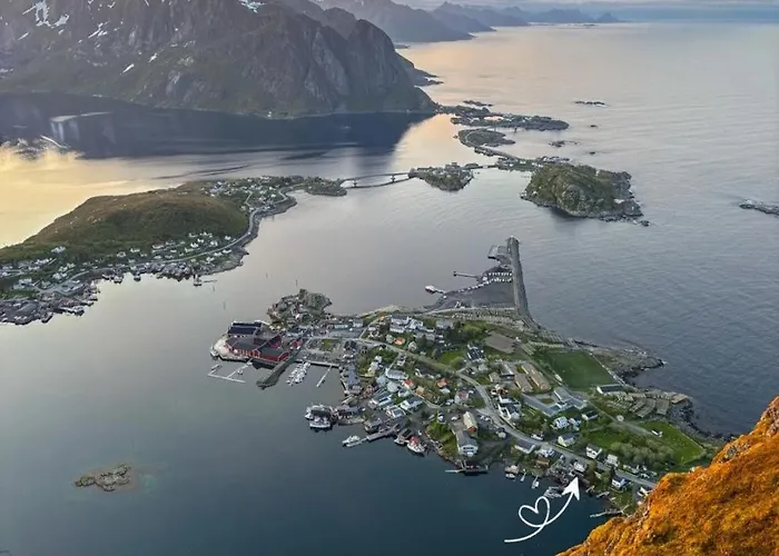 Husly - Your With Reinebringen View *
