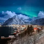 Husly - Your With Reinebringen View * Reine
